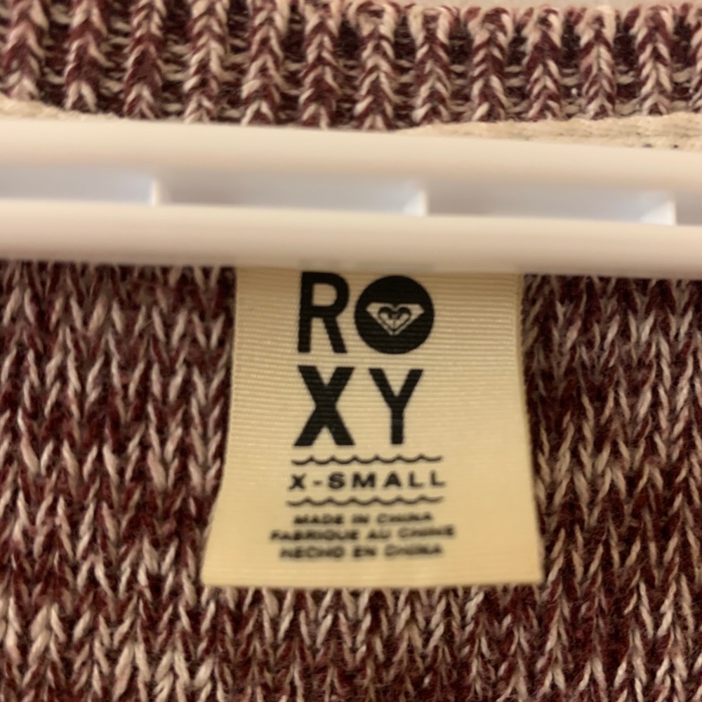 Great condition Roxy x-small sweater. - Picture 3 of 3
